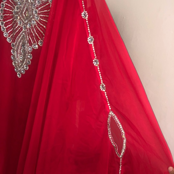 Red Kaftan dress, great for parties. - Picture 2 of 5